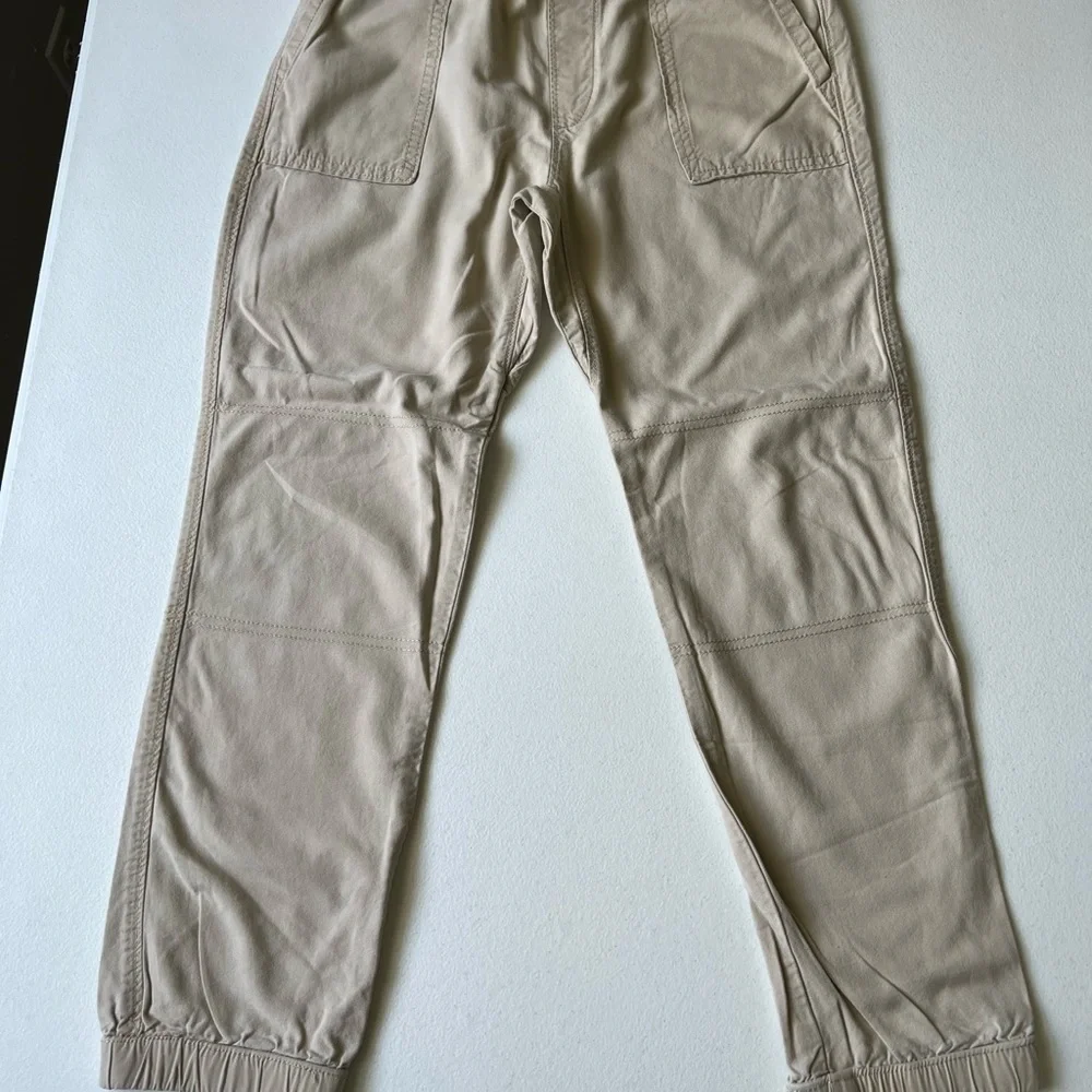 Lucky Brand beige denim pants size 10